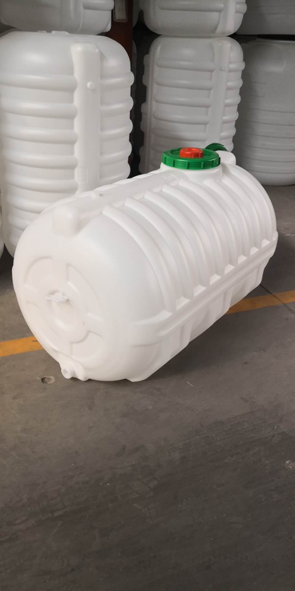 1噸塑料桶，1噸塑料水塔